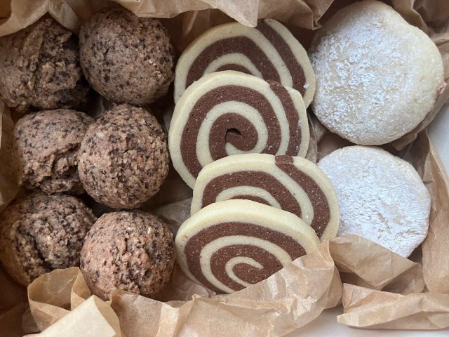 How does a cookie box sound for holidays? There is a new one in the party: almond lemon pure yumminess (#glutenfree ). We are only at @piedmontgreenmarket this weekend. We’ll be back in Avondale Estates in two weeks.