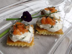 simple crust for salmon appetizer with horseradish cream